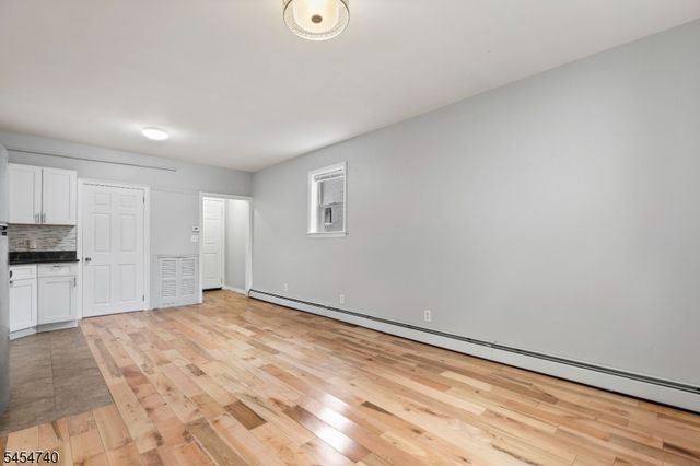 224 Macarthur Ave, Garfield City, NJ 07026