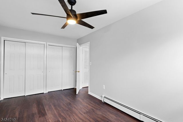 224 Macarthur Ave, Garfield City, NJ 07026