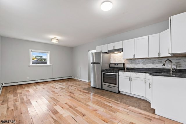 224 Macarthur Ave, Garfield City, NJ 07026
