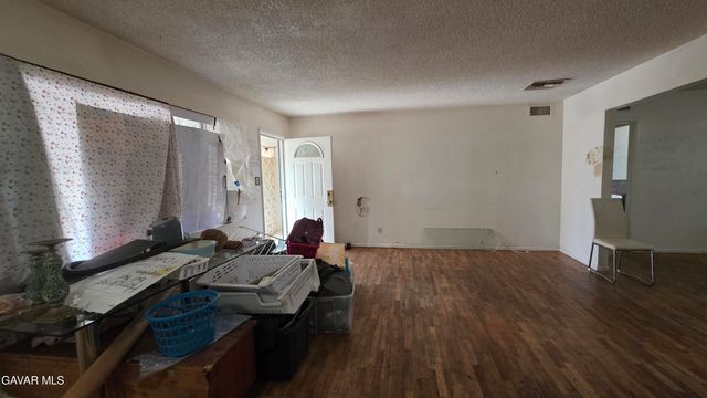 43738 Beech Avenue, Lancaster, CA 93534