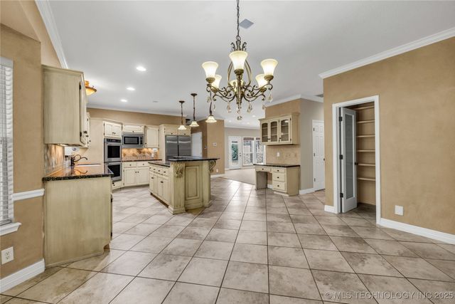 4405 W Ithica Street, Broken Arrow, OK 74012