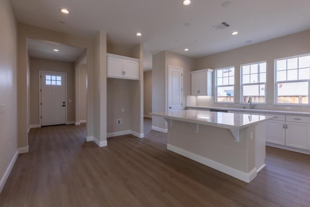 Image 9 of property listing at 3052 El Capitan Drive, Marina, CA 93933