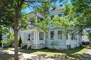 212 Maple Street, New Haven, CT 06511