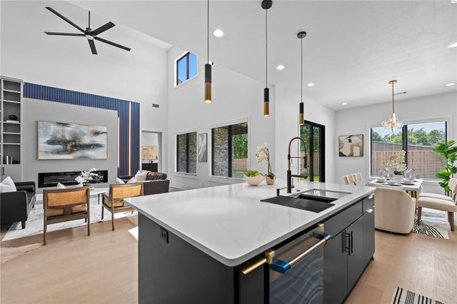4424 S 88th Street, Bentonville, AR 72713