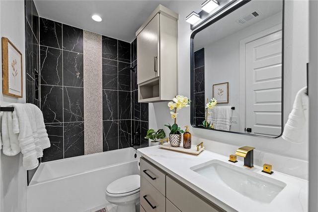 4424 S 88th Street, Bentonville, AR 72713