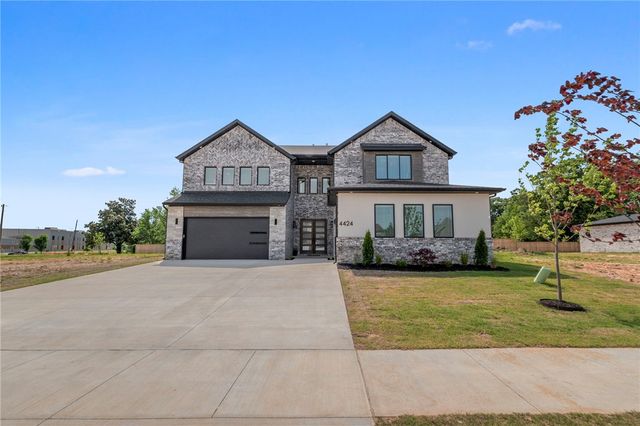 4424 S 88th Street, Bentonville, AR 72713