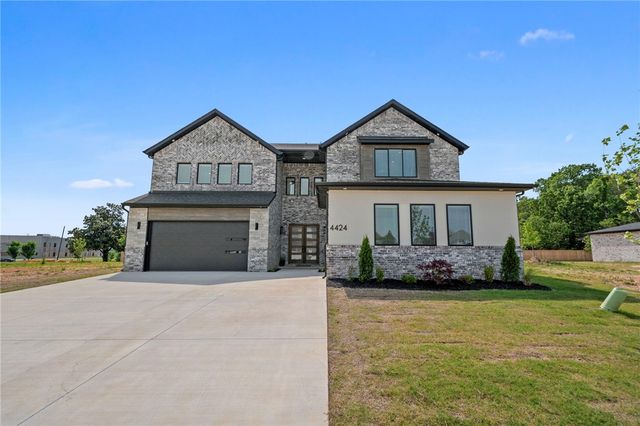 4424 S 88th Street, Bentonville, AR 72713