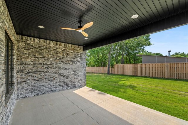 4424 S 88th Street, Bentonville, AR 72713