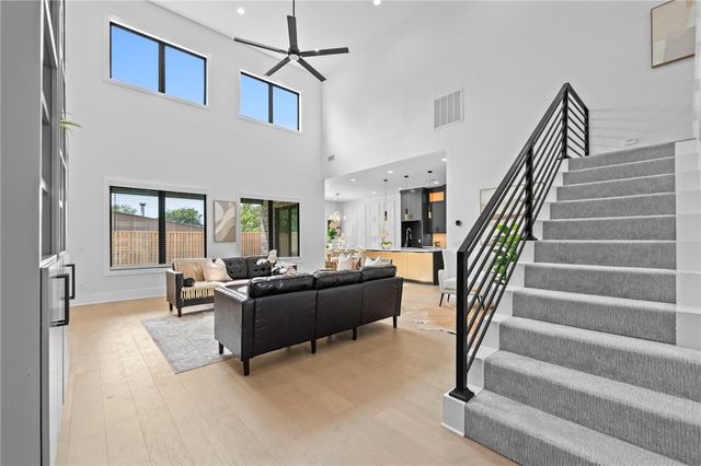 4424 S 88th Street, Bentonville, AR 72713