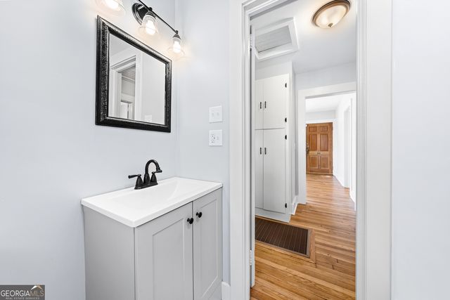 253 Edwards Street, Elberton, GA 30635