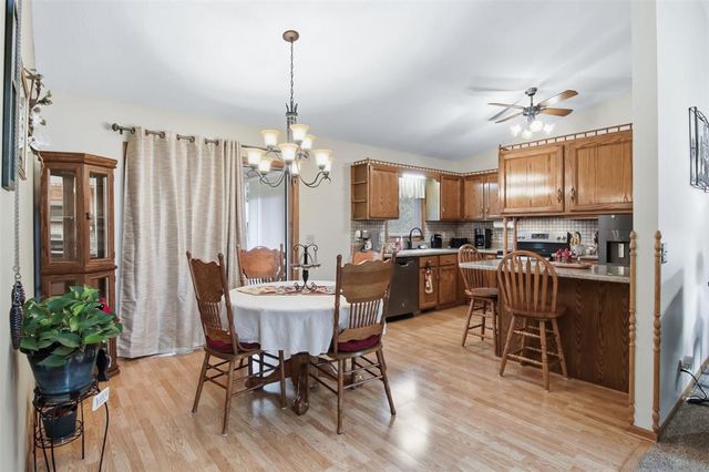 1440 Birchwood Lane, Eau Claire, WI 54703