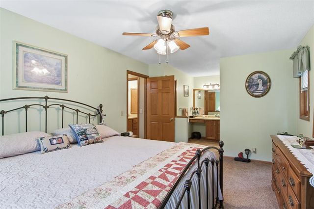 1440 Birchwood Lane, Eau Claire, WI 54703