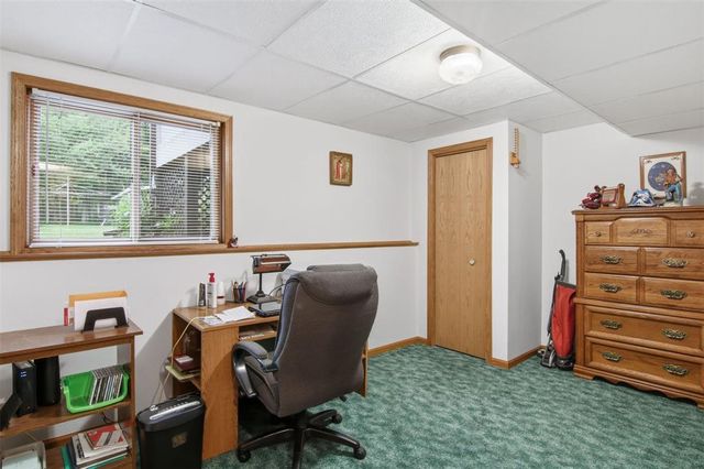1440 Birchwood Lane, Eau Claire, WI 54703