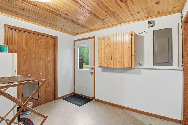 1440 Birchwood Lane, Eau Claire, WI 54703