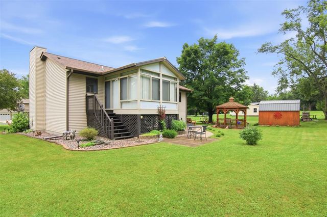 1440 Birchwood Lane, Eau Claire, WI 54703