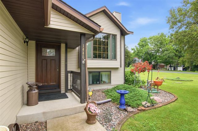 1440 Birchwood Lane, Eau Claire, WI 54703