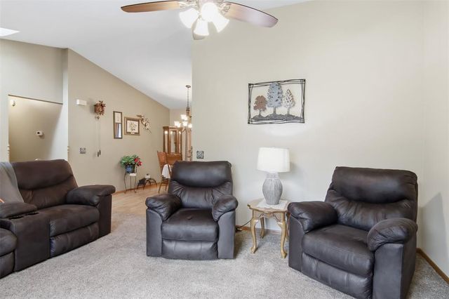 1440 Birchwood Lane, Eau Claire, WI 54703