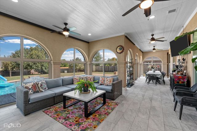419 Kingston Plantation Boulevard, Benton, LA 71006
