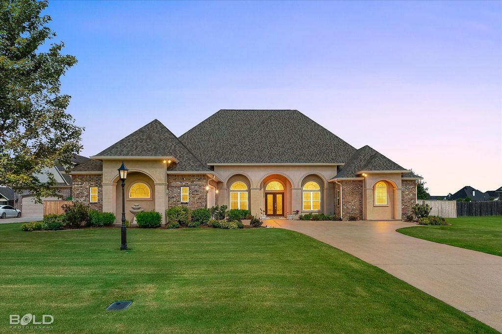 419 Kingston Plantation Boulevard, Benton, LA 71006