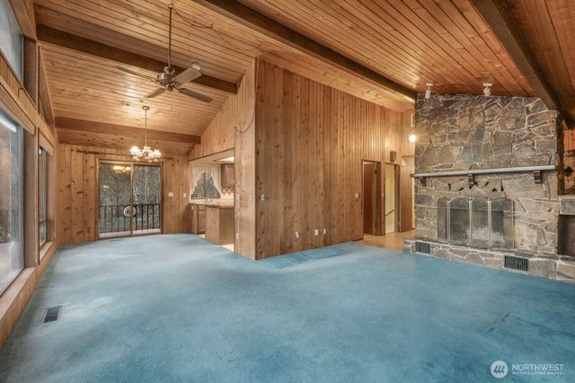 8388 N Pass Road, Sumas, WA 98295