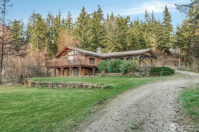 8388 N Pass Road, Sumas, WA 98295