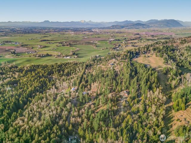 8388 N Pass Road, Sumas, WA 98295