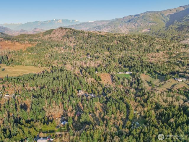 8388 N Pass Road, Sumas, WA 98295