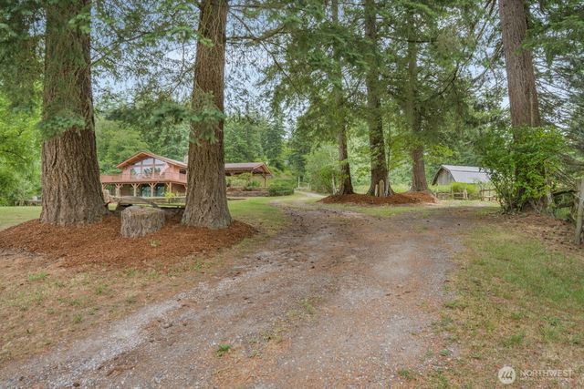 8388 N Pass Road, Sumas, WA 98295