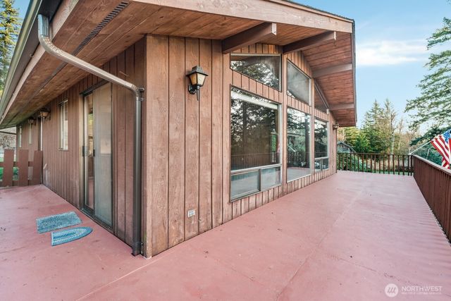 8388 N Pass Road, Sumas, WA 98295