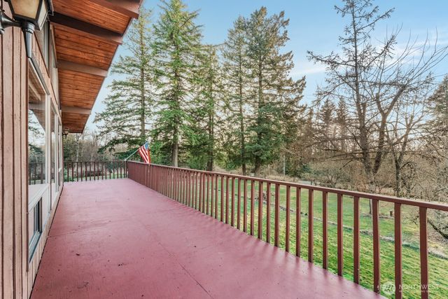 8388 N Pass Road, Sumas, WA 98295