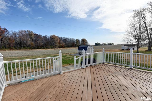 3830 LAKE Drive, Taylorville, IL 62568