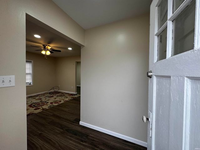 1211 & 1209 W Main Street, Mitchell, IN 47446