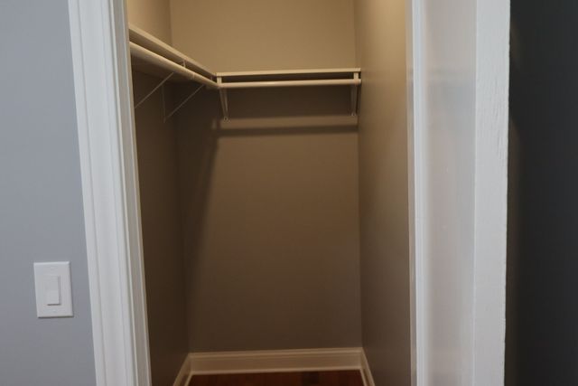 4120 W Gladys Avenue, Chicago, IL 60624