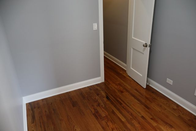 4120 W Gladys Avenue, Chicago, IL 60624