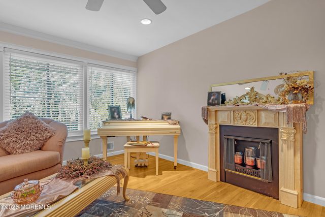 2 Apache Drive, Toms River, NJ 08753