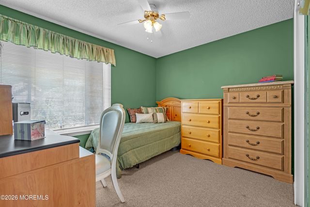 2 Apache Drive, Toms River, NJ 08753