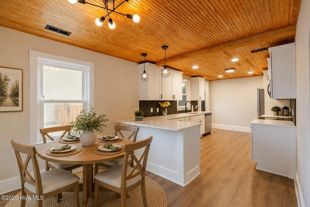 1109 S 9th Street, Wilmington, NC 28401