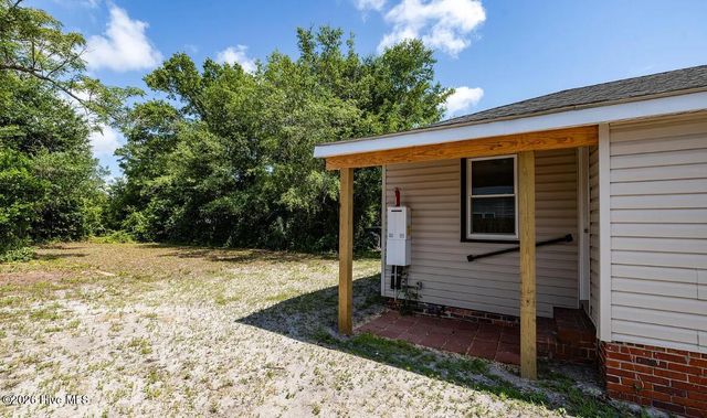 1109 S 9th Street, Wilmington, NC 28401