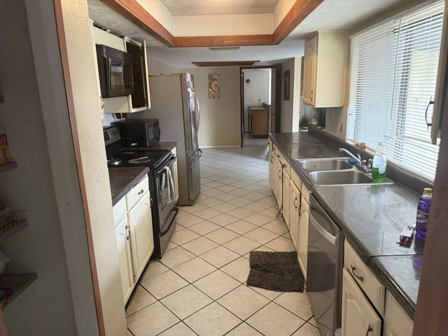 3425 knollpoint Drive, Garland, TX 75043