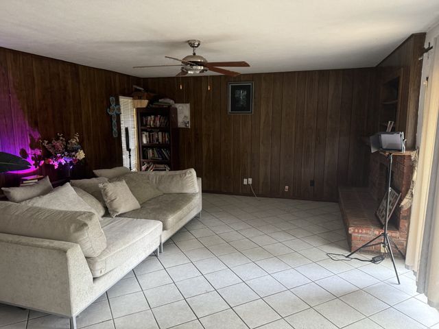 3425 knollpoint Drive, Garland, TX 75043