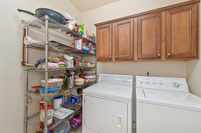 4390 Niobe Cir, Rancho Cordova, CA 95742