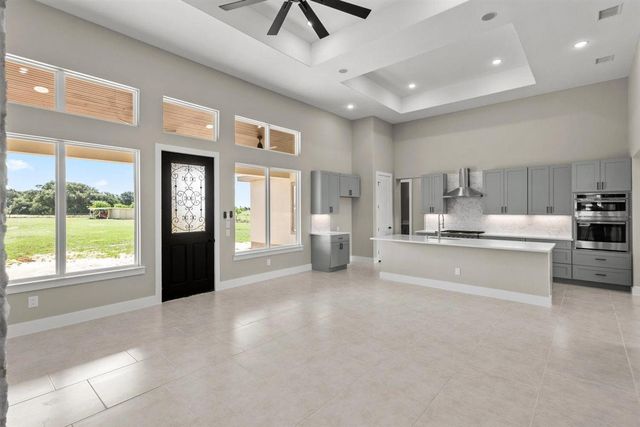 123 Lila LN, Bertram, TX 78605