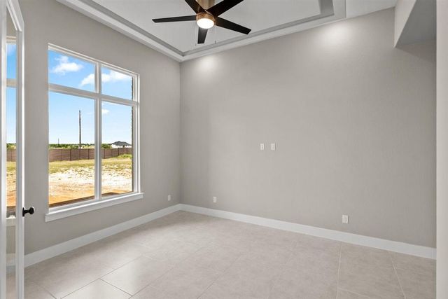 123 Lila LN, Bertram, TX 78605