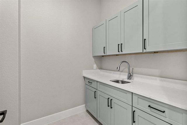 123 Lila LN, Bertram, TX 78605