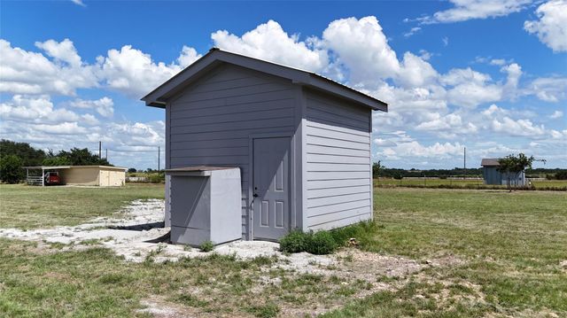 123 Lila LN, Bertram, TX 78605