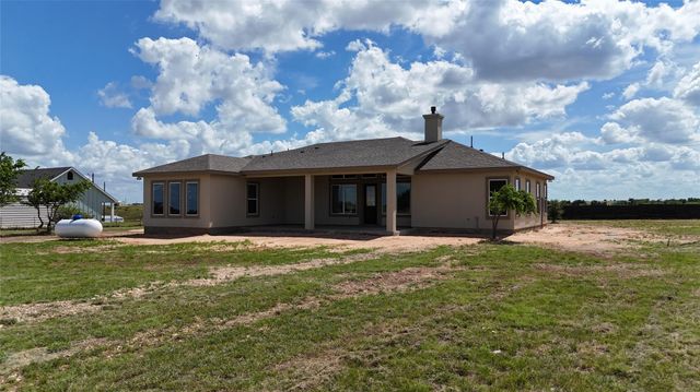 123 Lila LN, Bertram, TX 78605