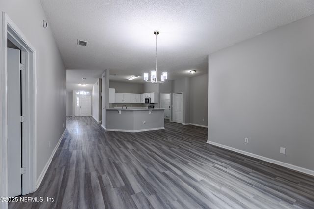 9246 REDTAIL Drive, Jacksonville, FL 32222