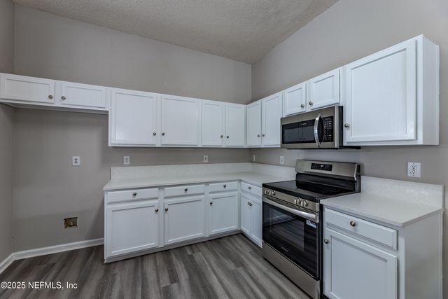 9246 REDTAIL Drive, Jacksonville, FL 32222