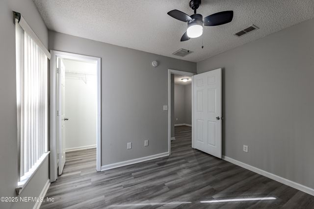 9246 REDTAIL Drive, Jacksonville, FL 32222