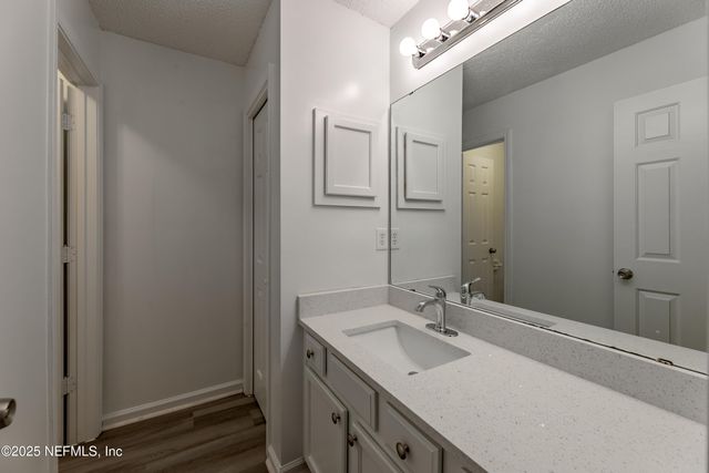 9246 REDTAIL Drive, Jacksonville, FL 32222